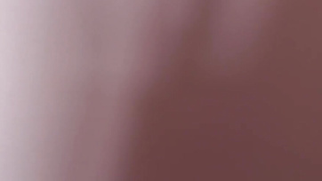 C'était censé être une séance de choix de lingerie pour le rendez-vous de ma demi-sœur, mais elle voulait finir au lit... Thumb